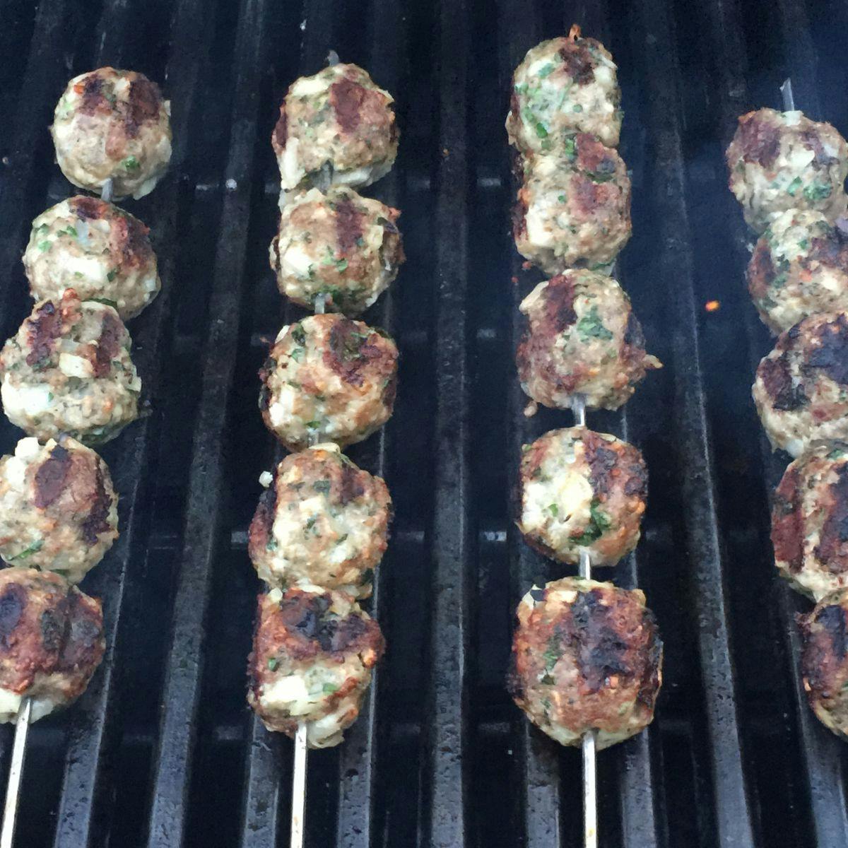 Meatballs on a gas grill - Grilling meatballs